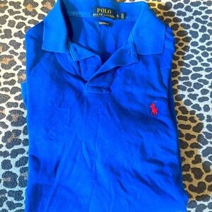 short-sleeved polo shirt has breathable, durable cotton